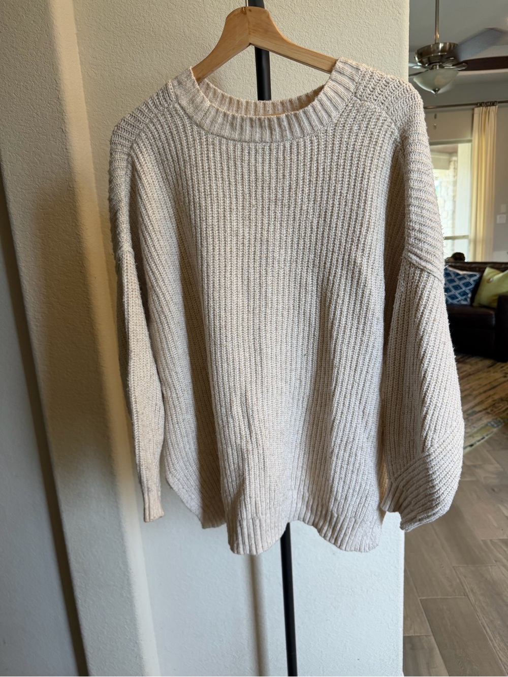 American Eagle Outfitters Cream Ribbed Crewneck Sweater L - Picture 2 of 6